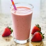 Strawberry Oat Protein Smoothie